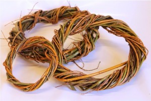Kränze und Schalen