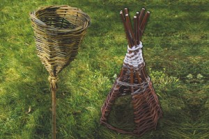 Korb am Stock & Tipi