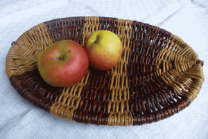 Brot- oder Obstkörbchen in Schanzentechnik